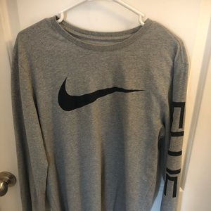 Men’s Nike elite long sleeve shirt